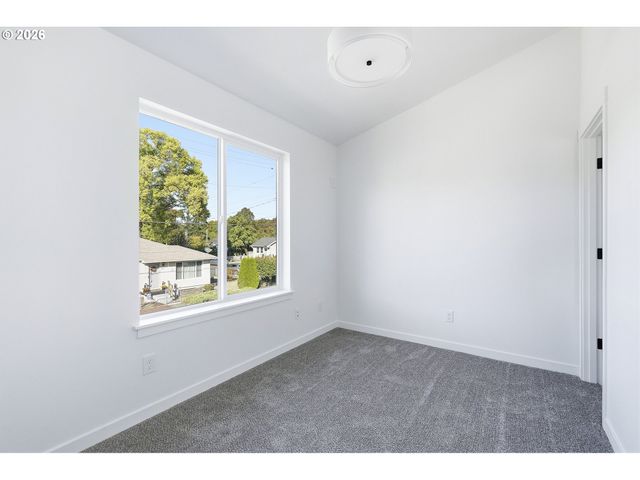 8716 Se Bybee Blvd, Portland, OR 97266