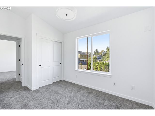 8716 Se Bybee Blvd, Portland, OR 97266