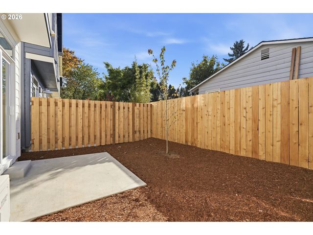 8716 Se Bybee Blvd, Portland, OR 97266