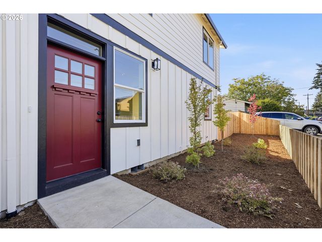 8716 Se Bybee Blvd, Portland, OR 97266