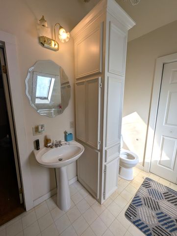 331 Jackson St, Paris, TN 38242