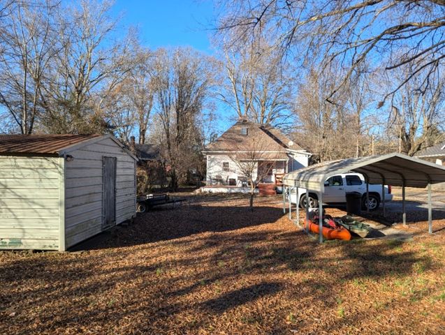 331 Jackson St, Paris, TN 38242