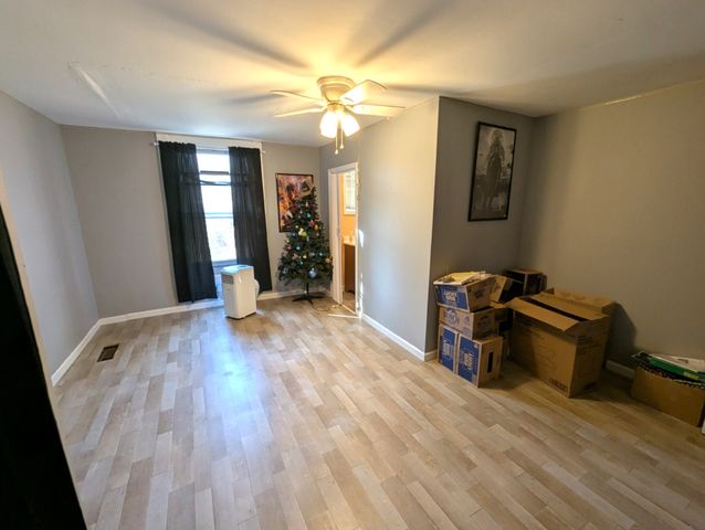 331 Jackson St, Paris, TN 38242