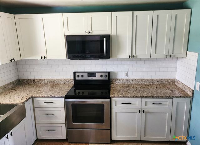 1645 Fm 3432, Adkins, TX 78101