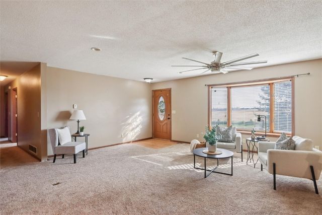 2463 110th Street, Marengo, IA 52301