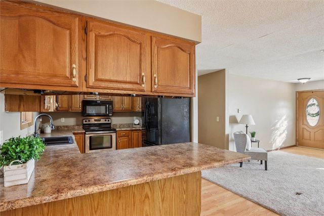 2463 110th Street, Marengo, IA 52301