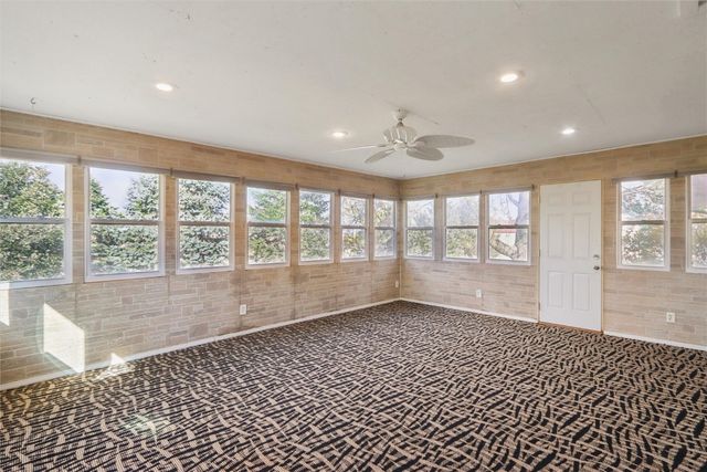 2463 110th Street, Marengo, IA 52301