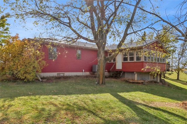 2463 110th Street, Marengo, IA 52301