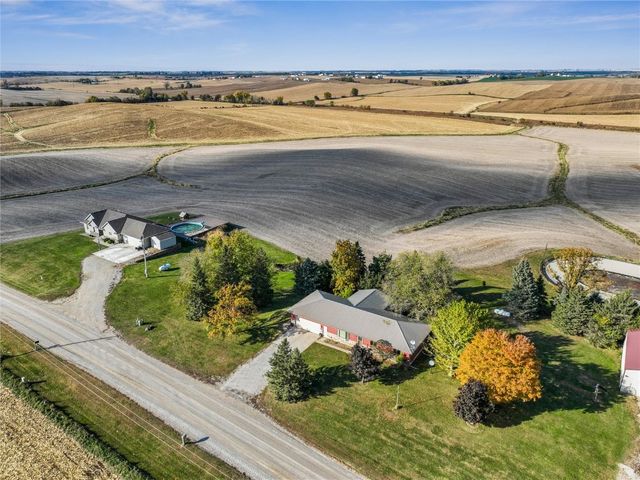 2463 110th Street, Marengo, IA 52301