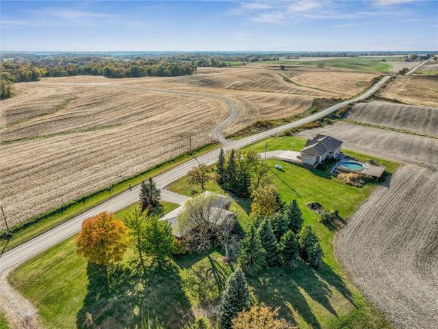 2463 110th Street, Marengo, IA 52301