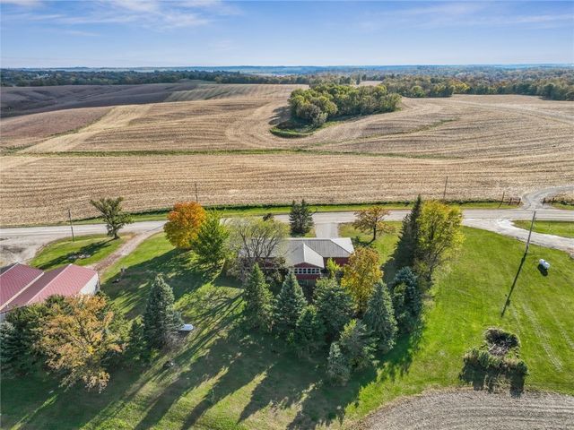 2463 110th Street, Marengo, IA 52301