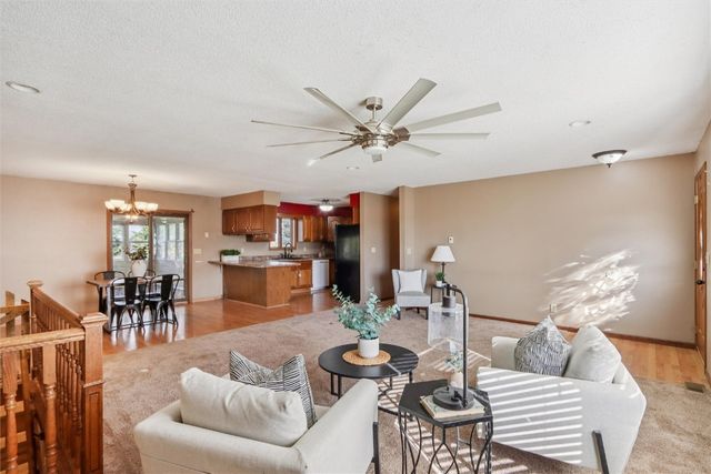 2463 110th Street, Marengo, IA 52301