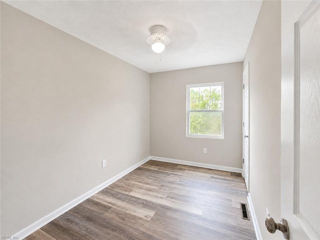 4021 Sloop TRL, Chesapeake, VA 23321