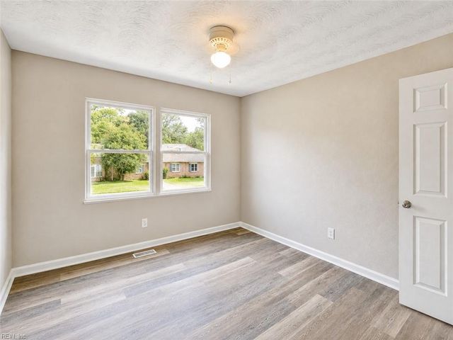 4021 Sloop TRL, Chesapeake, VA 23321