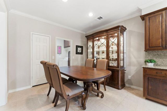 77 W Night Heron Place, The Woodlands, TX 77382