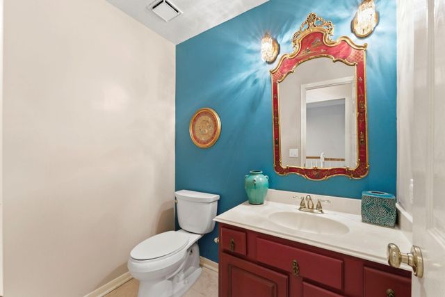 77 W Night Heron Place, The Woodlands, TX 77382