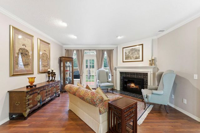 77 W Night Heron Place, The Woodlands, TX 77382