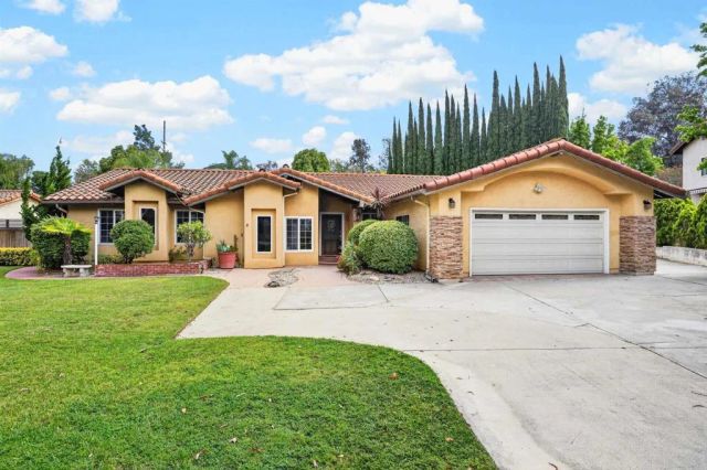 1654 Candlelight Ave, Escondido, CA 92029