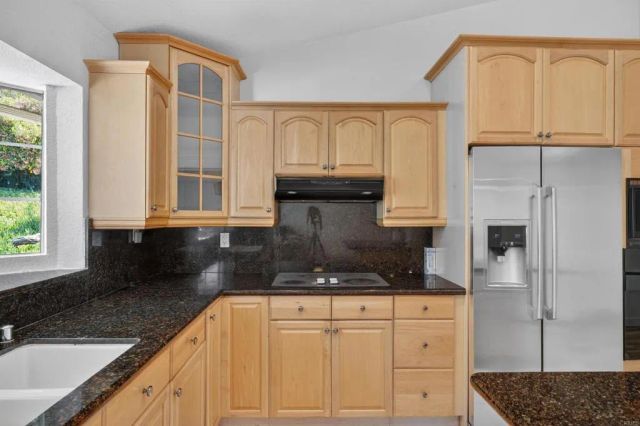 1654 Candlelight Ave, Escondido, CA 92029