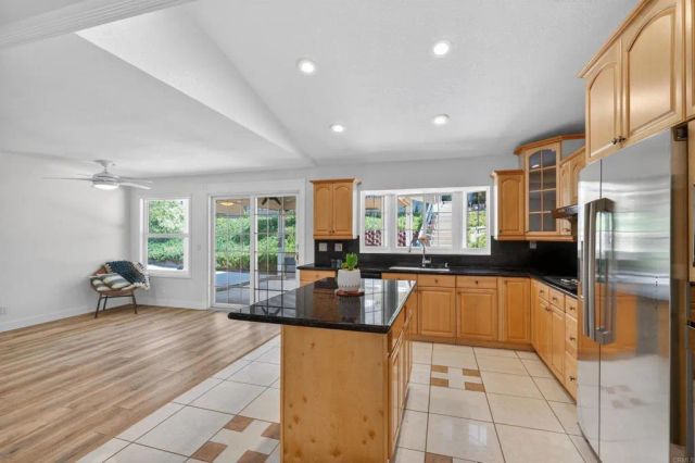 1654 Candlelight Ave, Escondido, CA 92029