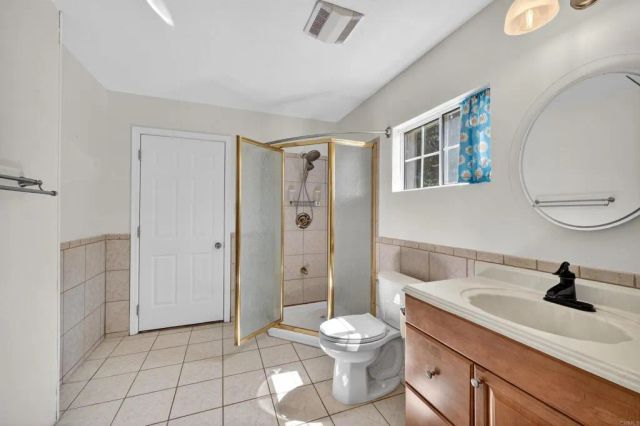 1654 Candlelight Ave, Escondido, CA 92029