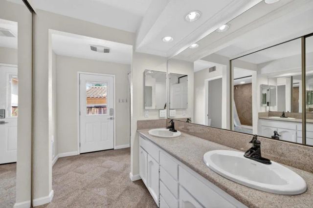 1654 Candlelight Ave, Escondido, CA 92029