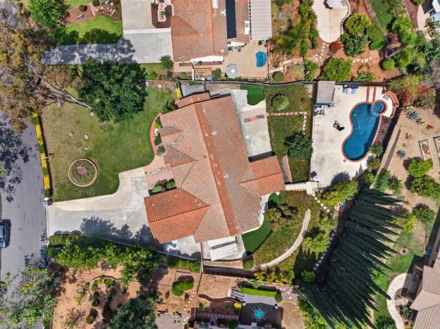 1654 Candlelight Ave, Escondido, CA 92029