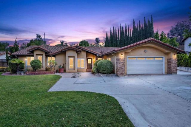 1654 Candlelight Ave, Escondido, CA 92029