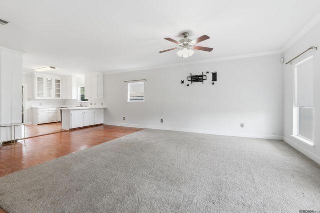 1305 E Tiffani St, Gonzales, LA 70737