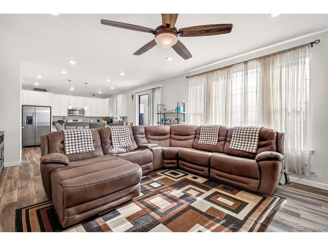 39286 Hart Cir, Elizabeth, CO 80107
