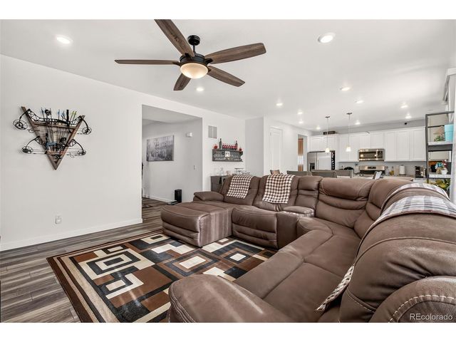 39286 Hart Cir, Elizabeth, CO 80107