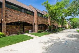 806 S May Street, Chicago, IL 60607