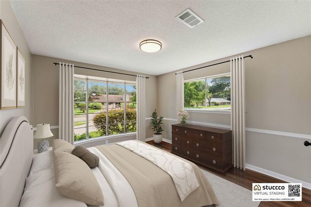 8015 Burning Hills Drive, Houston, TX 77071