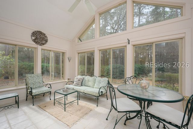 8 Wild Azalea Ln, Hilton Head Island, SC 29926
