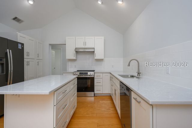 8 Wild Azalea Ln, Hilton Head Island, SC 29926