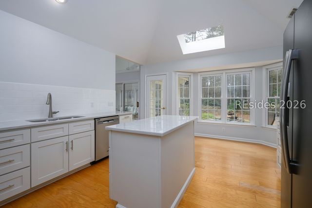 8 Wild Azalea Ln, Hilton Head Island, SC 29926