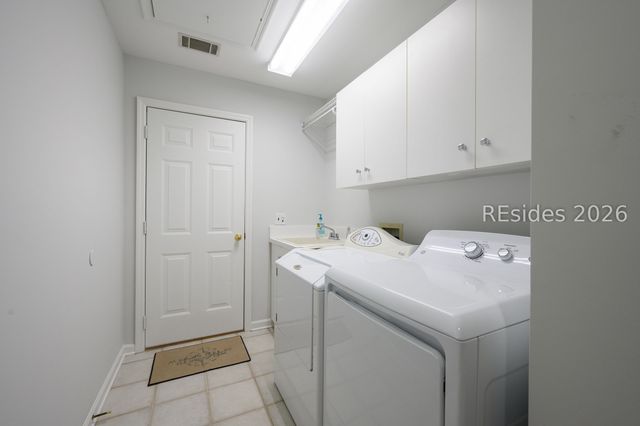 8 Wild Azalea Ln, Hilton Head Island, SC 29926