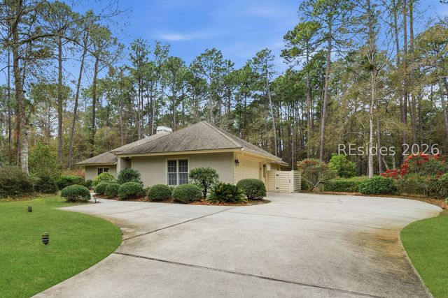8 Wild Azalea Ln, Hilton Head Island, SC 29926