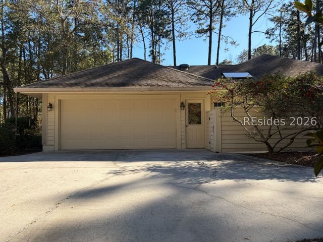8 Wild Azalea Ln, Hilton Head Island, SC 29926