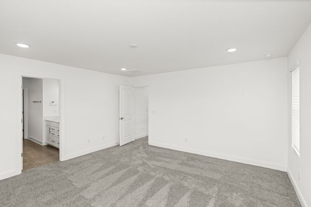 1556 OAK SPRINGS DR, Columbia, TN 38401