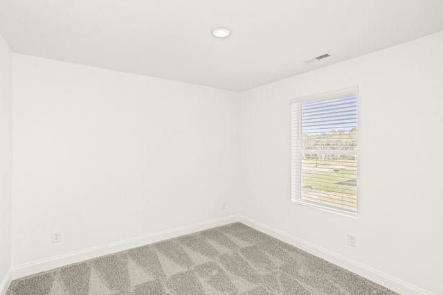 1556 OAK SPRINGS DR, Columbia, TN 38401