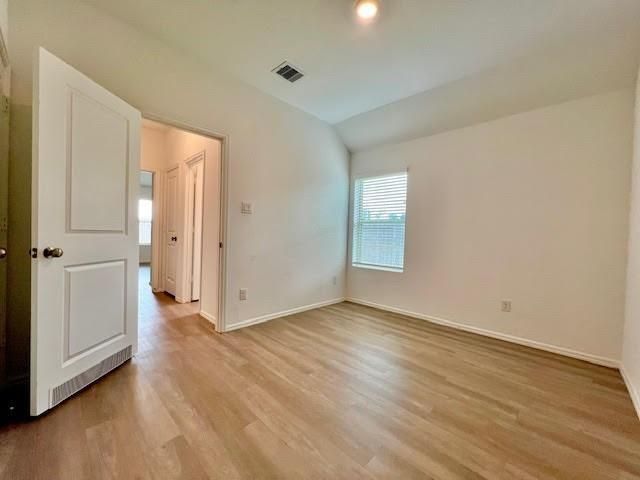 7419 Hillside Avenue, Mont Belvieu, TX 77523