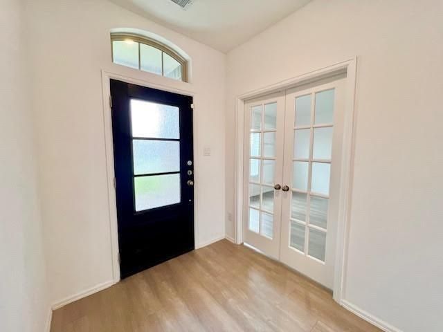 7419 Hillside Avenue, Mont Belvieu, TX 77523