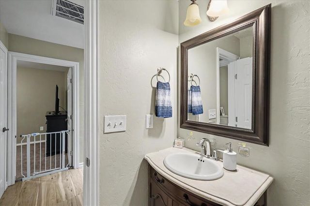 4043 NW 8th Street, Oklahoma City, OK 73107