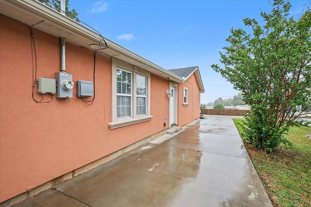 4043 NW 8th Street, Oklahoma City, OK 73107