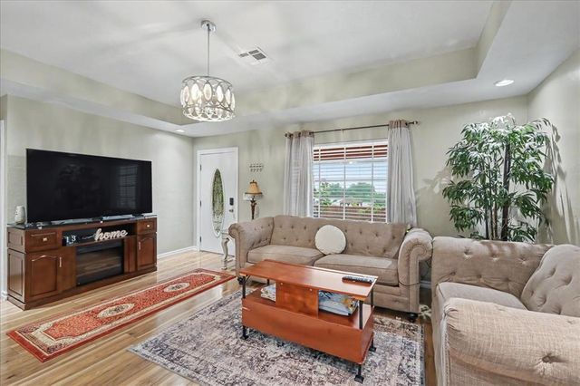 4043 NW 8th Street, Oklahoma City, OK 73107