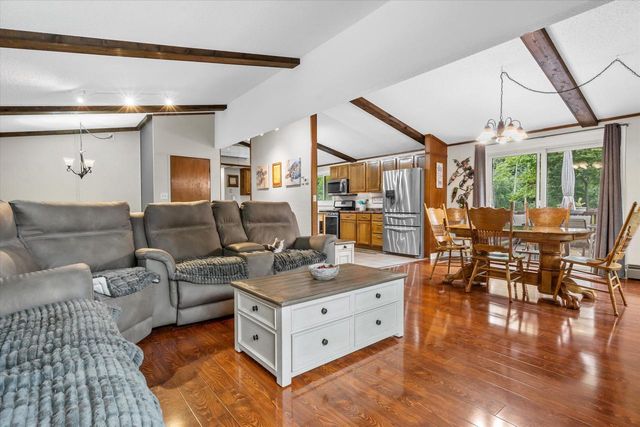 W153N9940 Neptune DRIVE, Germantown, WI 53022