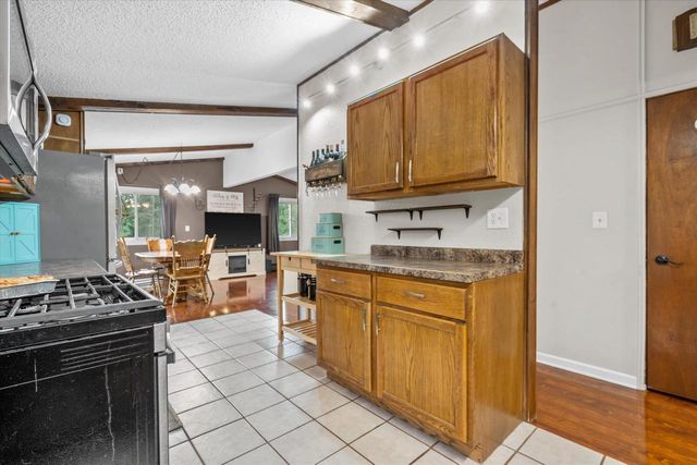 W153N9940 Neptune DRIVE, Germantown, WI 53022