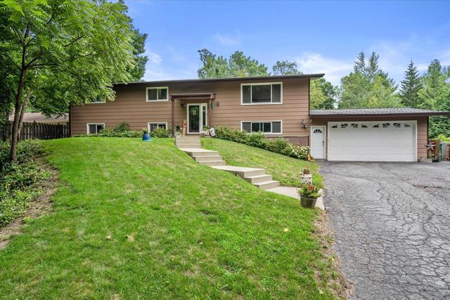 W153N9940 Neptune DRIVE, Germantown, WI 53022