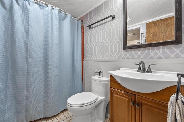 W153N9940 Neptune DRIVE, Germantown, WI 53022